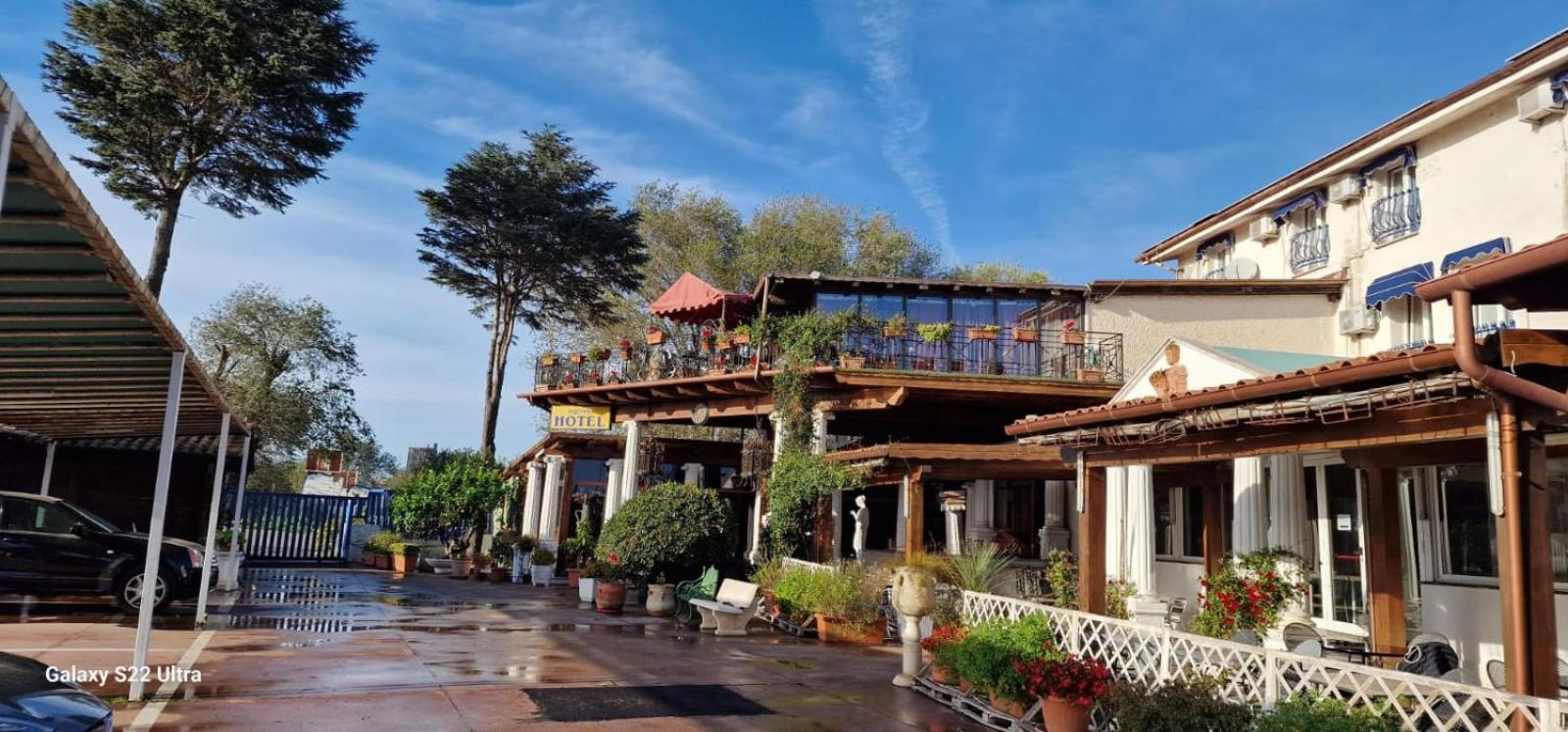 Hotel Chopin Fiumicino Exterior photo