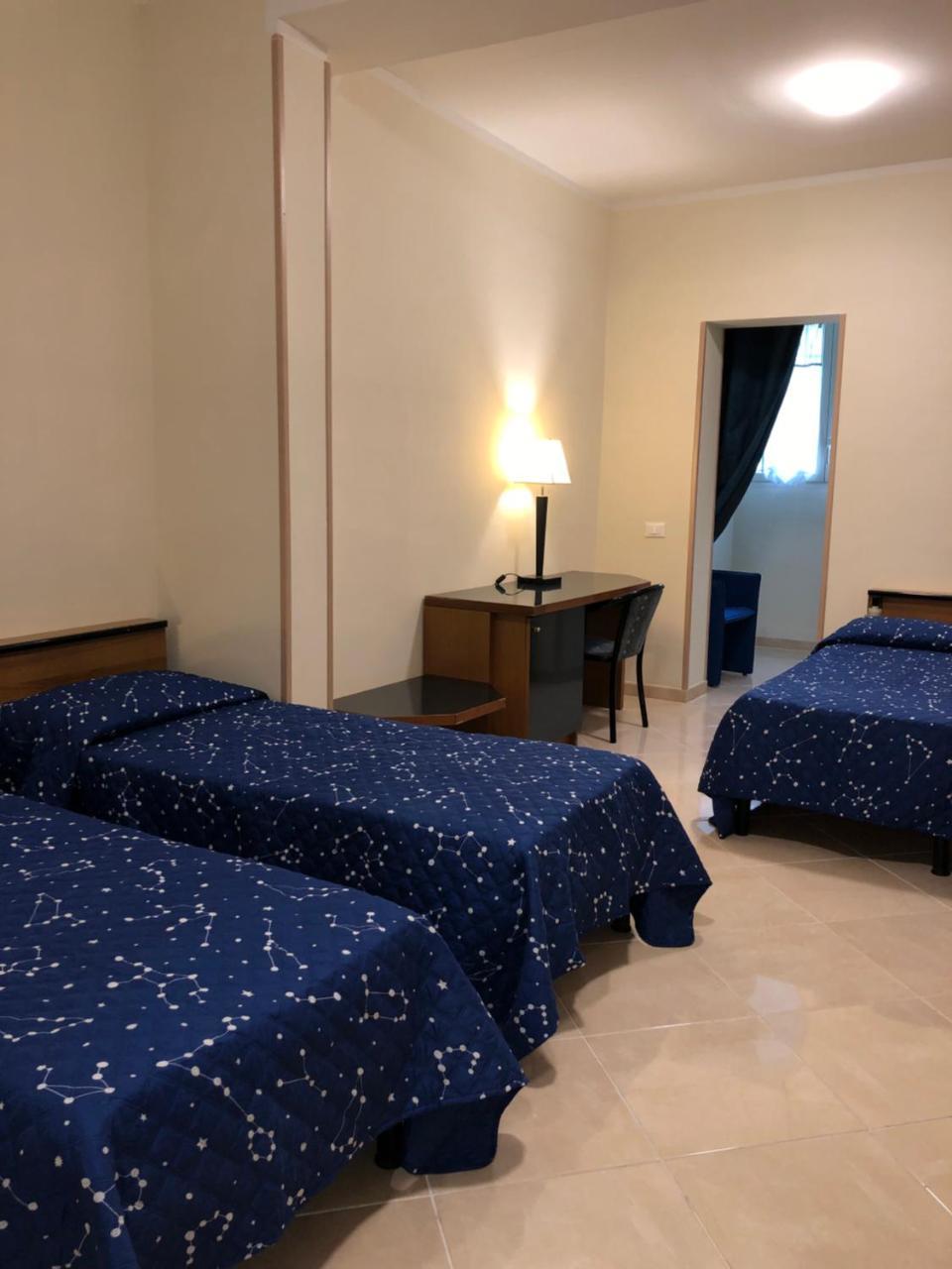 Hotel Chopin Fiumicino Exterior photo